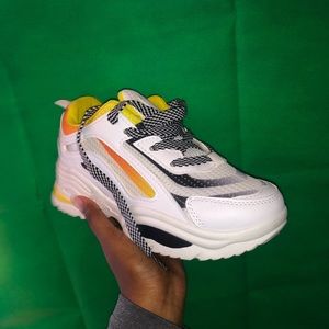 ABO white/black/orange Sneaker.